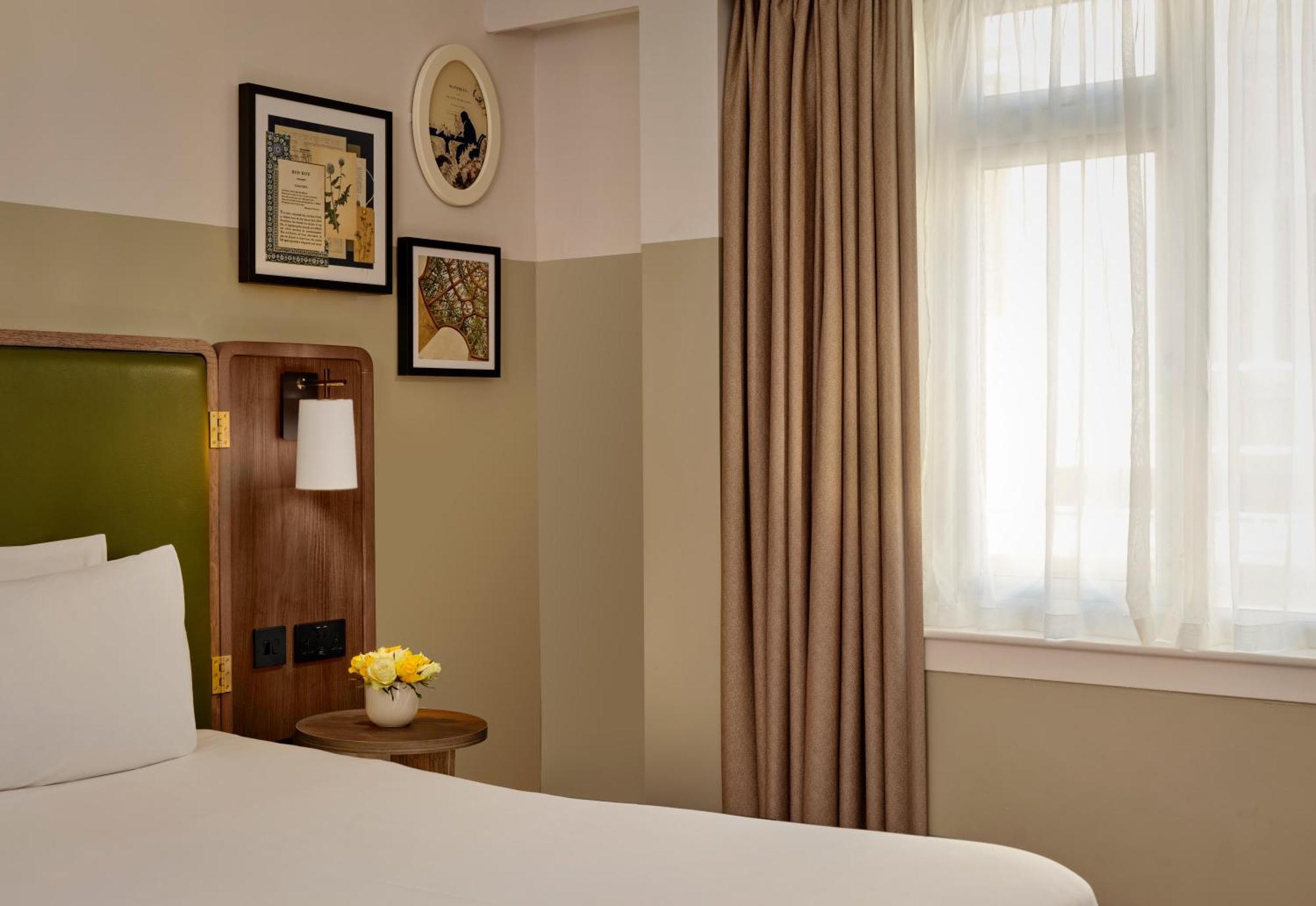 Camera Classic con 1 Letto Queen-Size e 1 Letto Singolo