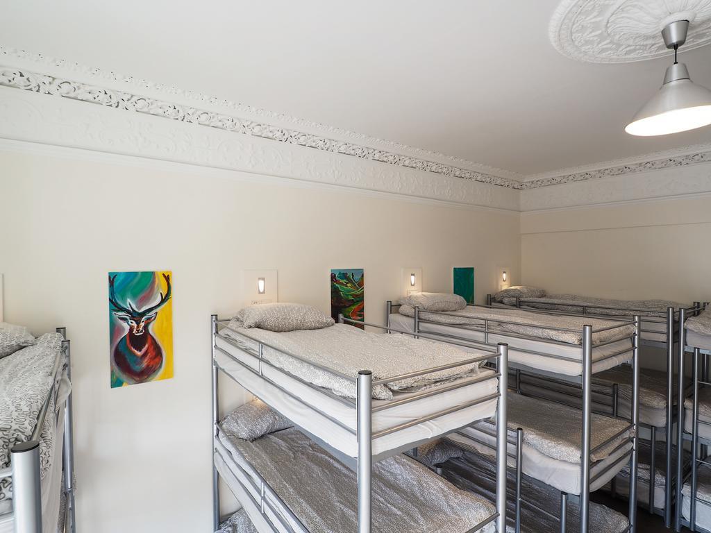 Posto Letto in Dormitorio Misto con 21 Letti